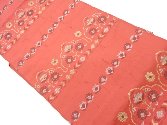 横段に花模様織出し名古屋帯